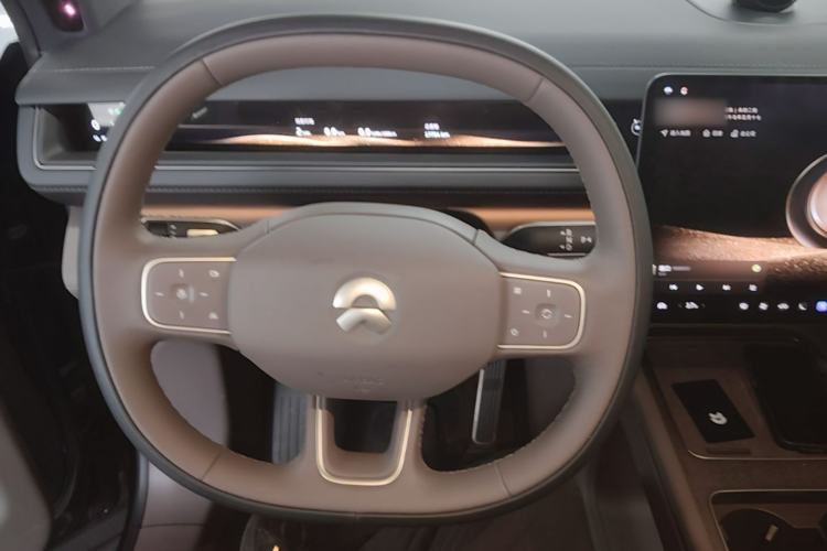 Used Nio ES8 2026 Model 6-seat Executive Signature Edition Steering Wheel