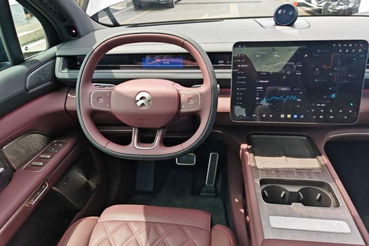 Used Nio ES8 2026 Model 6-seat Executive Signature Edition Steering Wheel