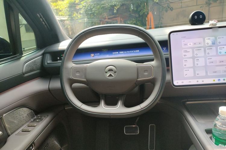 Used Nio ES8 2026 Model 6-seat Executive Luxury Edition Steering Wheel