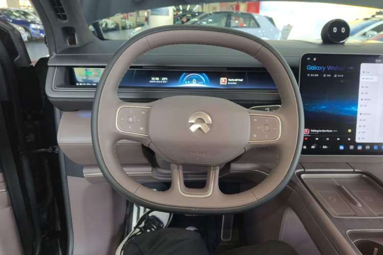 Used Nio ES8 2026 Model 6-seat Executive Signature Edition Steering Wheel