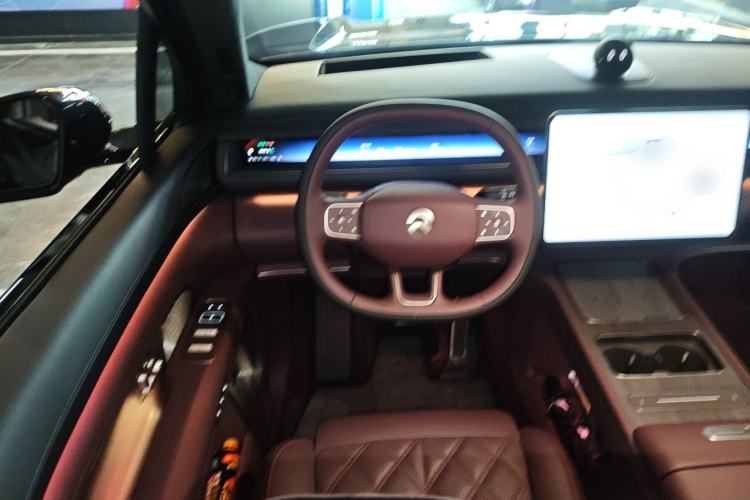 Used Nio ES8 2026 Model 6-seat Executive Signature Edition Steering Wheel