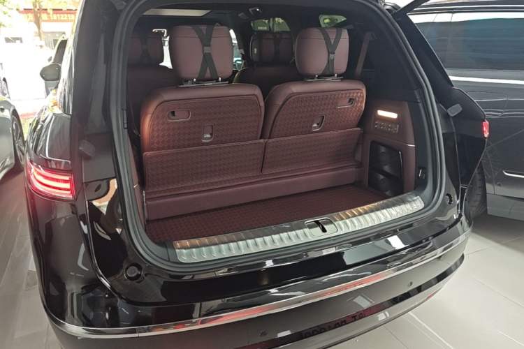 Used Nio ES8 2026 Model 6-seat Executive Signature Edition Trunk