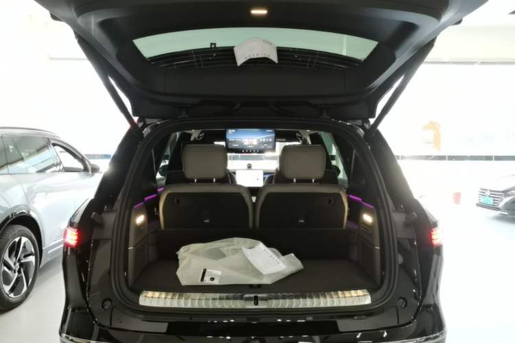Used Nio ES8 2026 Model 6-seat Executive Luxury Edition Trunk