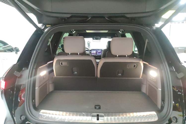Used Nio ES8 2026 Model 6-seat Executive Luxury Edition Trunk