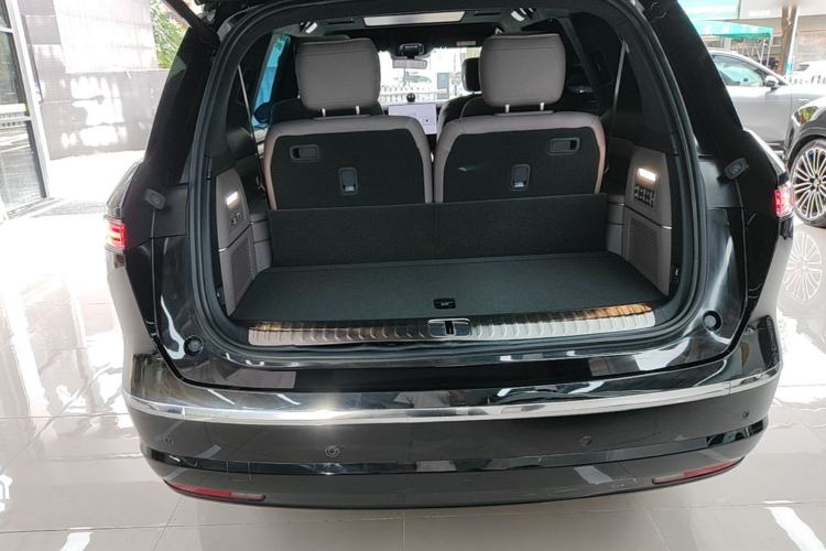 Used Nio ES8 2026 Model 6-seat Executive Signature Edition Trunk