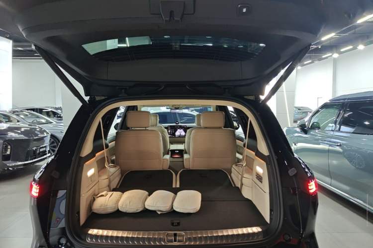 Used Nio ES8 2026 Model 6-seat Executive Signature Edition Trunk