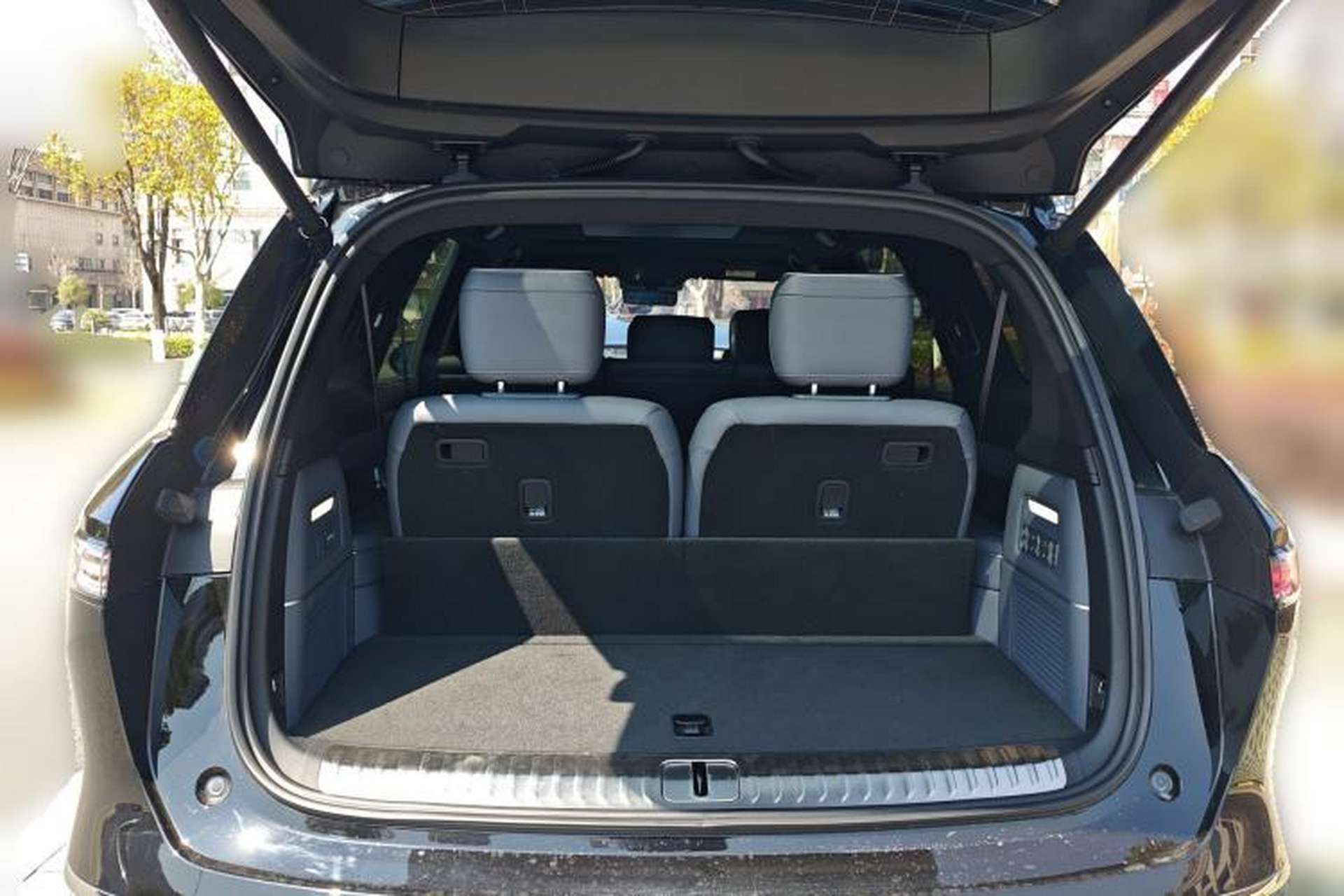 Used Nio ES8 2026 Model 7-seat Executive Luxury Edition Trunk
