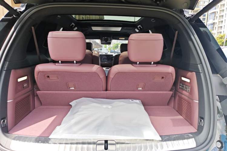 Used Nio ES8 2026 Model 6-seat Executive Signature Edition Trunk