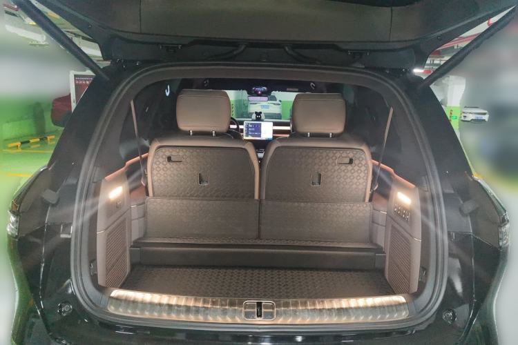Used Nio ES8 2026 Model 6-seat Executive Luxury Edition Trunk
