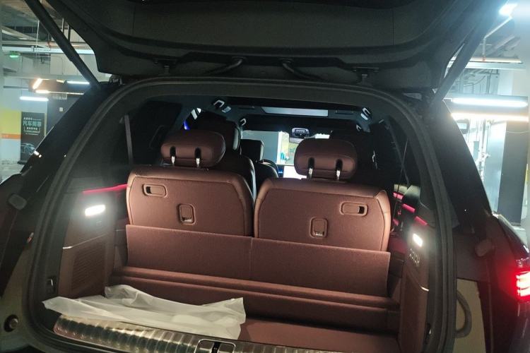 Used Nio ES8 2026 Model 6-seat Executive Signature Edition Trunk
