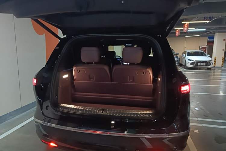 Used Nio ES8 2026 Model 6-seat Executive Signature Edition Trunk