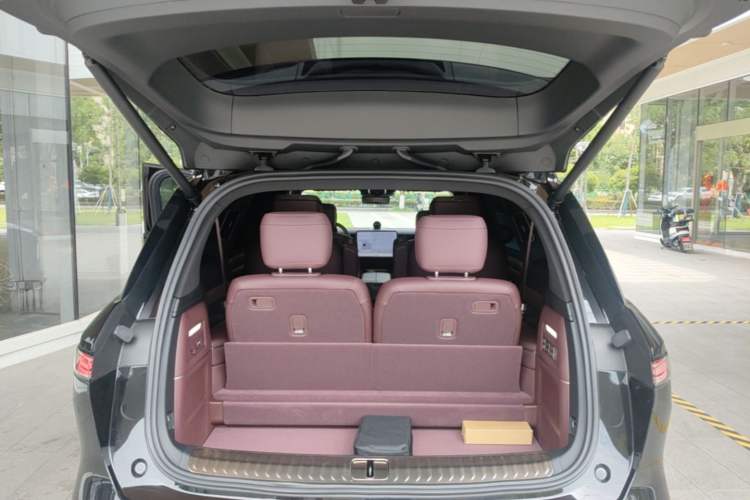 Used Nio ES8 2026 Model 6-seat Executive Signature Edition Trunk