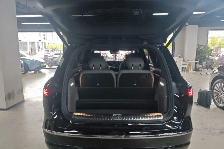 Used Nio ES8 2026 Model 6-seat Executive Luxury Edition Trunk