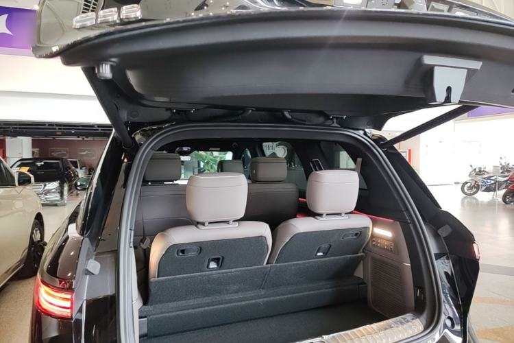 Used Nio ES8 2026 Model 6-seat Executive Luxury Edition Trunk