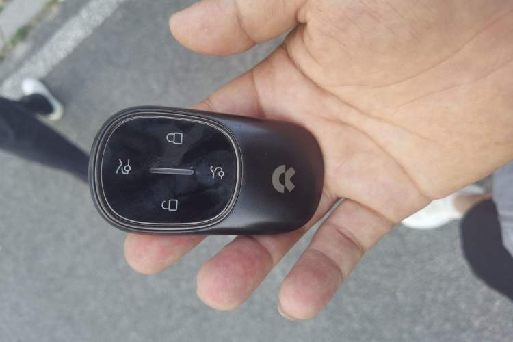 Used Nio ES8 2026 Model 6-seat Executive Luxury Edition Vehicle Key