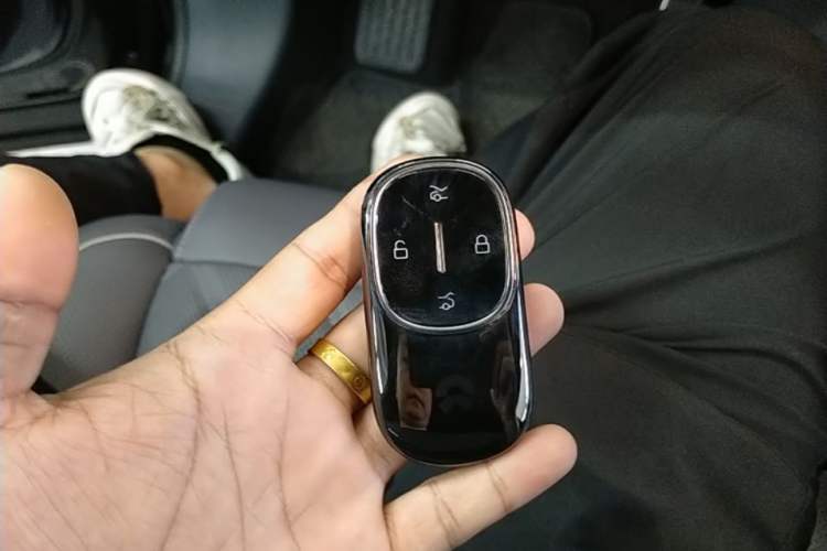 Used Nio ES8 2026 Model 6-seat Executive Signature Edition Vehicle Key