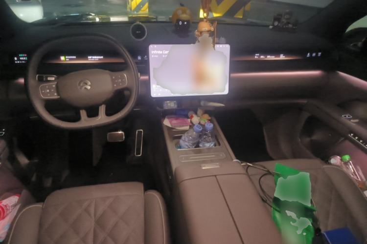 Used Nio ES8 2026 Model 6-seat Executive Signature Edition Center Console
