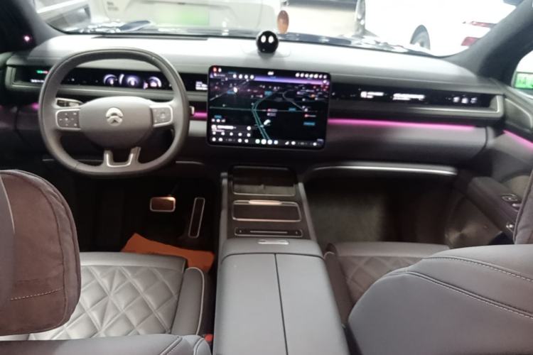 Used Nio ES8 2026 Model 6-seat Executive Luxury Edition Center Console
