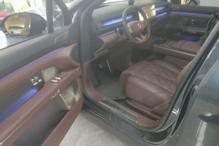 Used Nio ES8 2026 Model 6-seat Executive Signature Edition Driver Seat