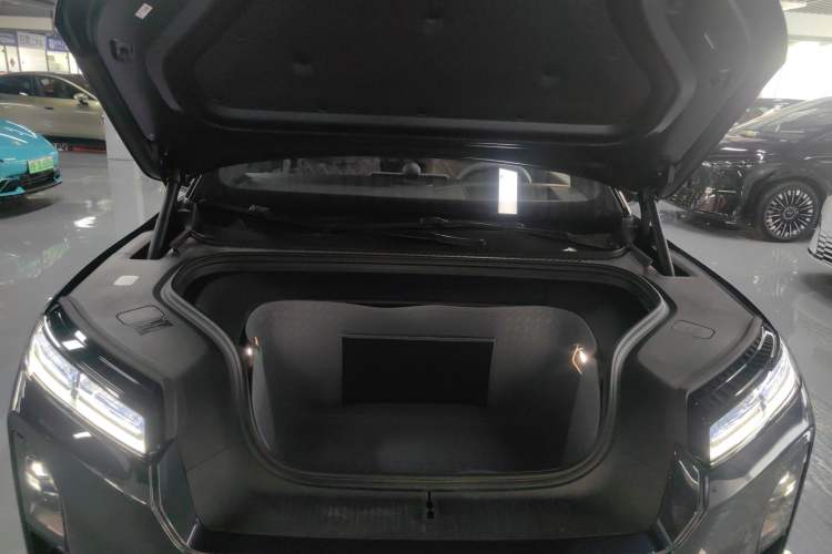 Used Nio ES8 2026 Model 6-seat Executive Luxury Edition Engine Bay