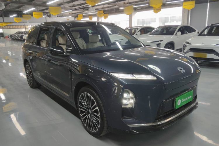 Used Nio ES8 2026 Model 6-seat Executive Signature Edition Front Right 45 Deg