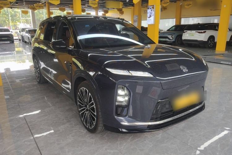 Used Nio ES8 2026 Model 6-seat Executive Signature Edition Front Right 45 Deg