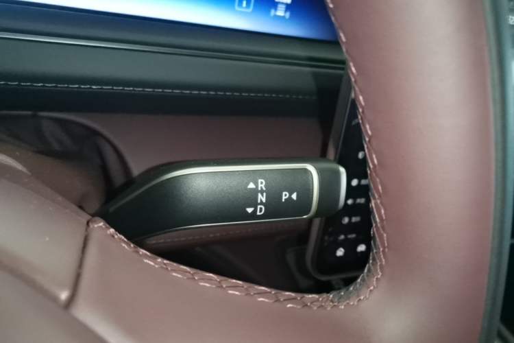 Used Nio ES8 2026 Model 6-seat Executive Signature Edition Gear Lever