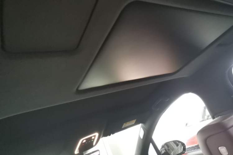 Used Nio ES8 2026 Model 6-seat Executive Signature Edition Headliner