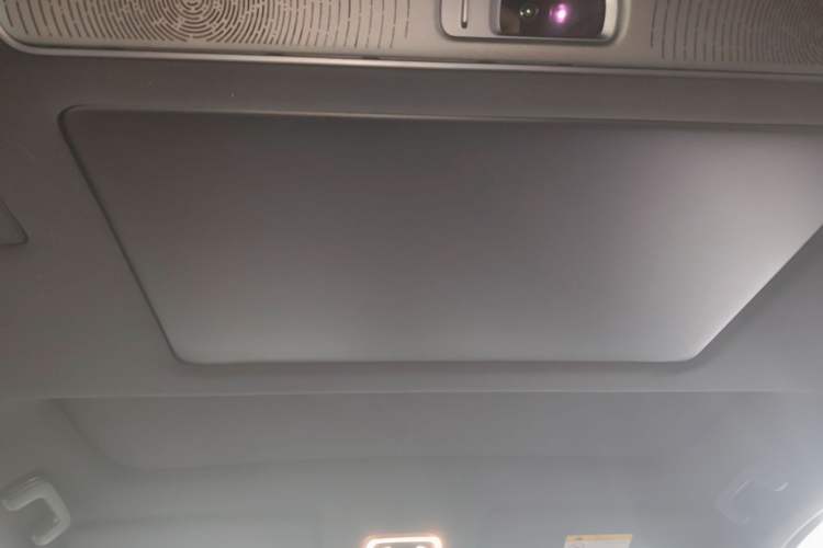 Used Nio ES8 2026 Model 6-seat Executive Signature Edition Headliner