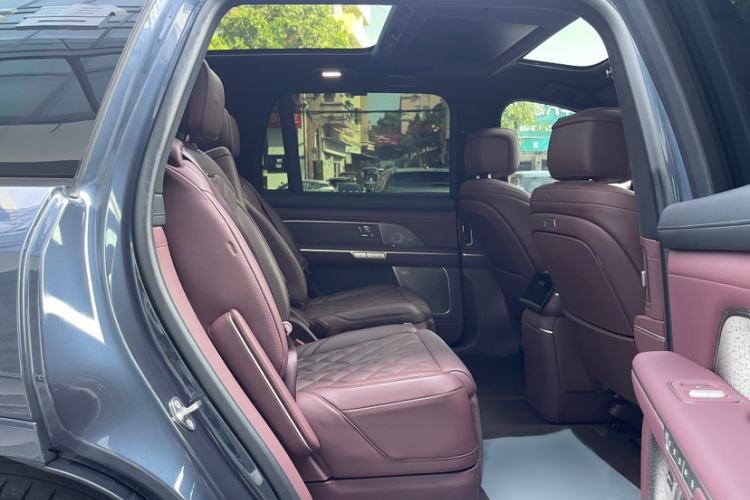 Used Nio ES8 2026 Model 6-seat Executive Signature Edition Interior 2