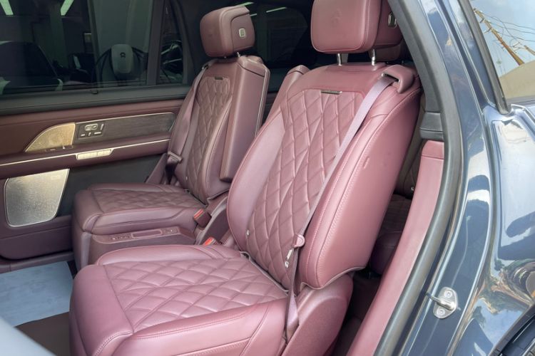 Used Nio ES8 2026 Model 6-seat Executive Signature Edition Interior 5