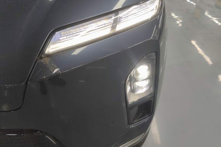 Used Nio ES8 2026 Model 6-seat Executive Signature Edition Left Front Headlight