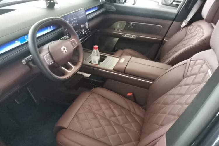 Used Nio ES8 2026 Model 6-seat Executive Signature Edition Left Front Seat