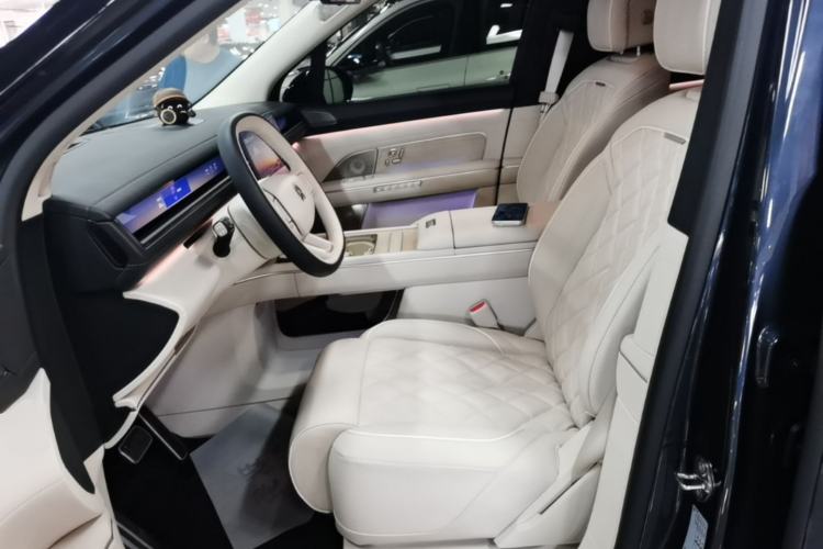 Used Nio ES8 2026 Model 6-seat Executive Signature Edition Left Front Seat