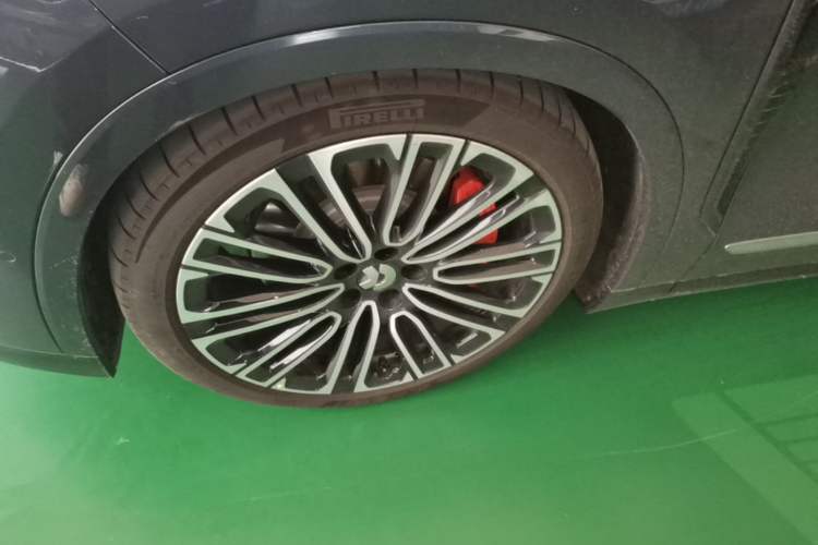 Used Nio ES8 2026 Model 6-seat Executive Signature Edition Left Front Wheel Hub