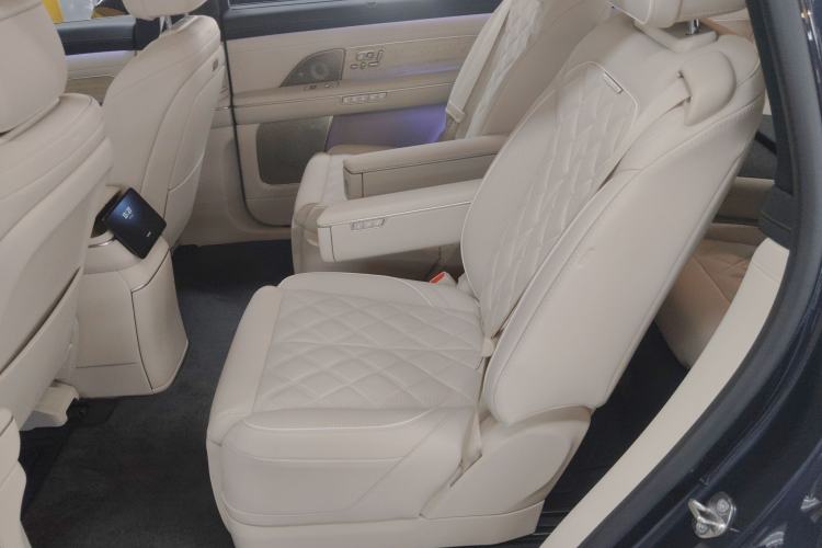 Used Nio ES8 2026 Model 6-seat Executive Signature Edition Left Rear Seat
