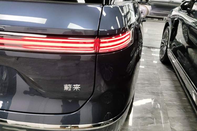 Used Nio ES8 2026 Model 6-seat Executive Signature Edition Right Rear Taillight