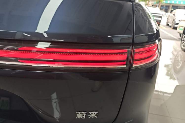 Used Nio ES8 2026 Model 6-seat Executive Signature Edition Right Rear Taillight