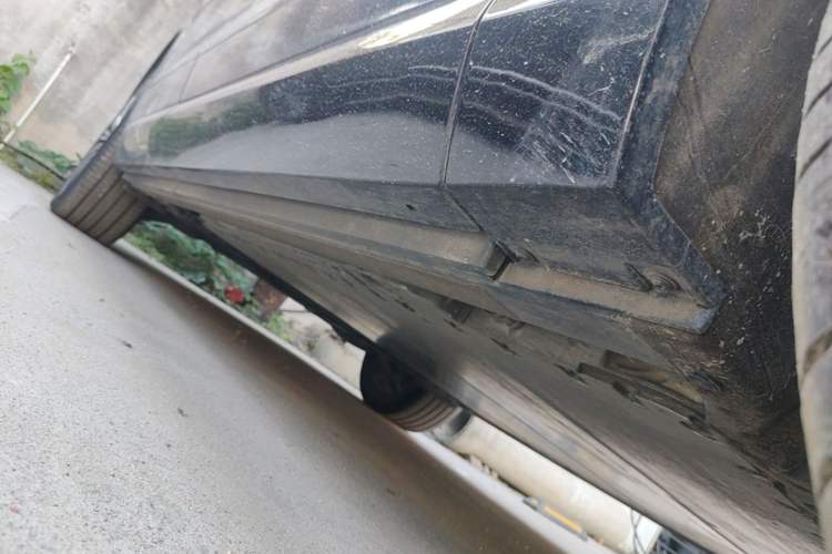 Used Nio ES8 2026 Model 6-seat Executive Luxury Edition Right Side Sill