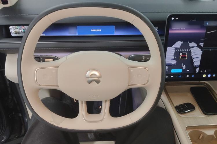 Used Nio ES8 2026 Model 6-seat Executive Signature Edition Steering Wheel