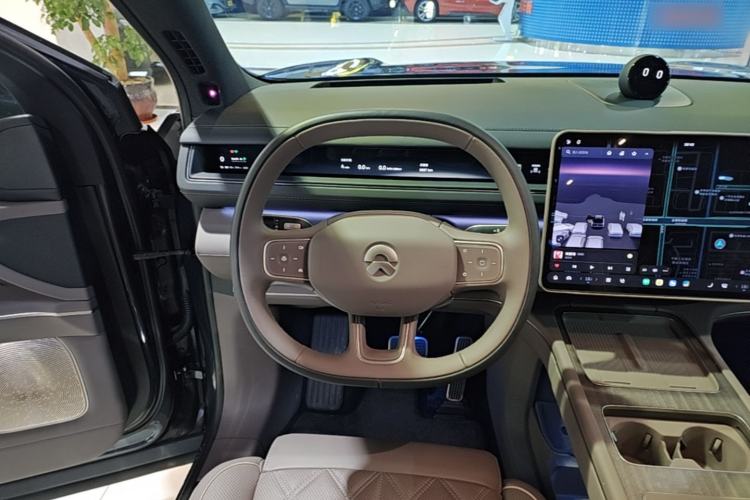 Used Nio ES8 2026 Model 6-seat Executive Signature Edition Steering Wheel