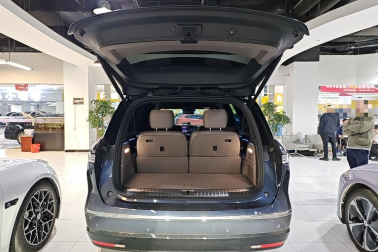 Used Nio ES8 2026 Model 6-seat Executive Signature Edition Trunk