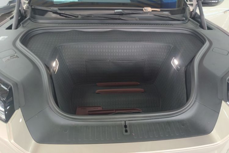 Used Nio ES8 2026 Model 6-seat Executive Signature Edition Engine Bay