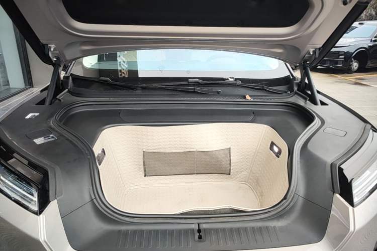 Used Nio ES8 2026 Model 6-seat Executive Luxury Edition Engine Bay