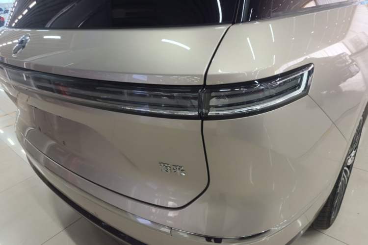 Used Nio ES8 2026 Model 6-seat Executive Signature Edition Exterior 3