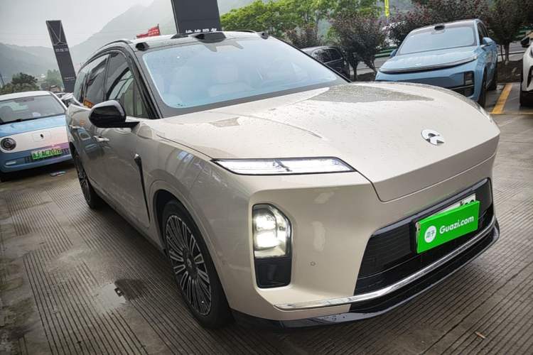 Used Nio ES8 2026 Model 6-seat Executive Luxury Edition Front Right 45 Deg