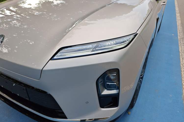 Used Nio ES8 2026 Model 6-seat Executive Signature Edition Left Front Headlight