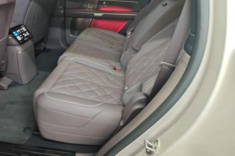 Used Nio ES8 2026 Model 7-seat Executive Luxury Edition Left Rear Seat