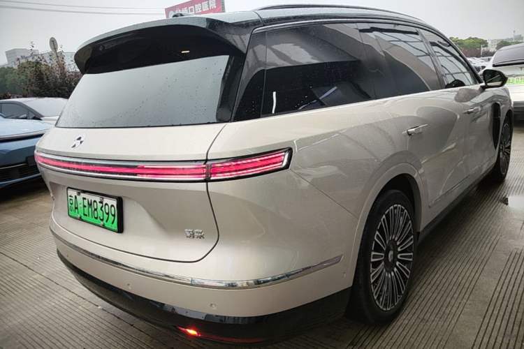 Used Nio ES8 2026 Model 6-seat Executive Luxury Edition Rear Right 45 Deg