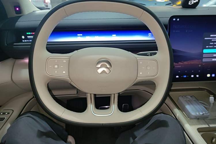 Used Nio ES8 2026 Model 6-seat Executive Signature Edition Steering Wheel